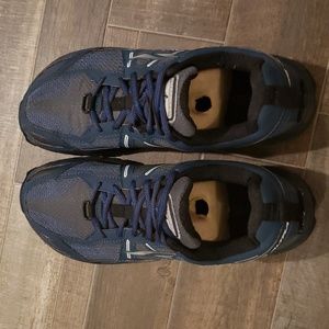 Altra Lone Peak 3.5 - Men Sz 9